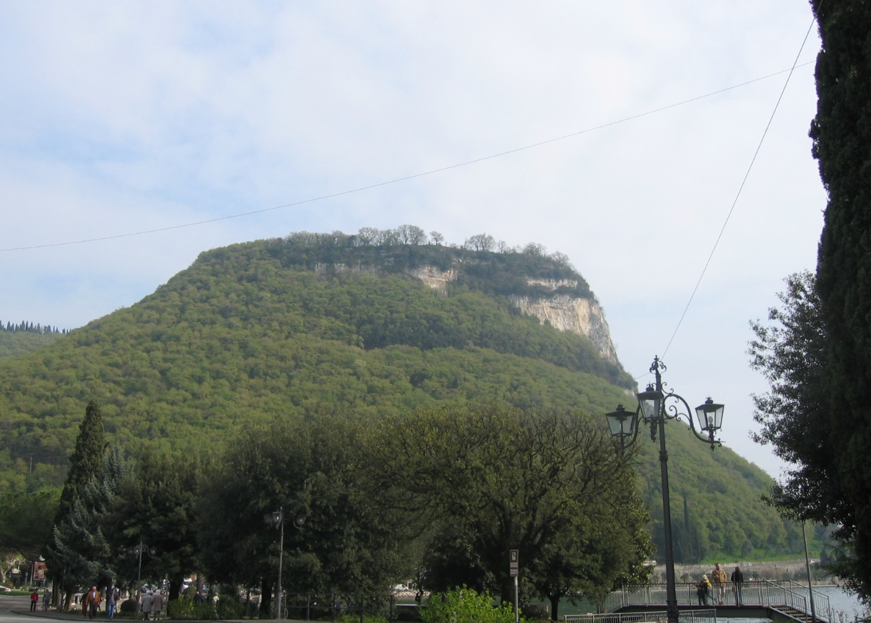 Berg La Rocca in Garda